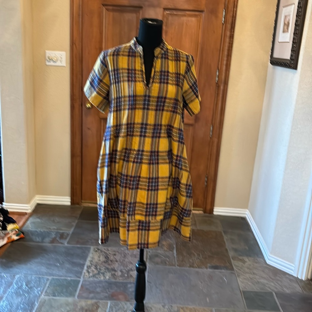 Beautiful mustard & blue plaid dress by Uncle Frank. V Neck with short sleeves.